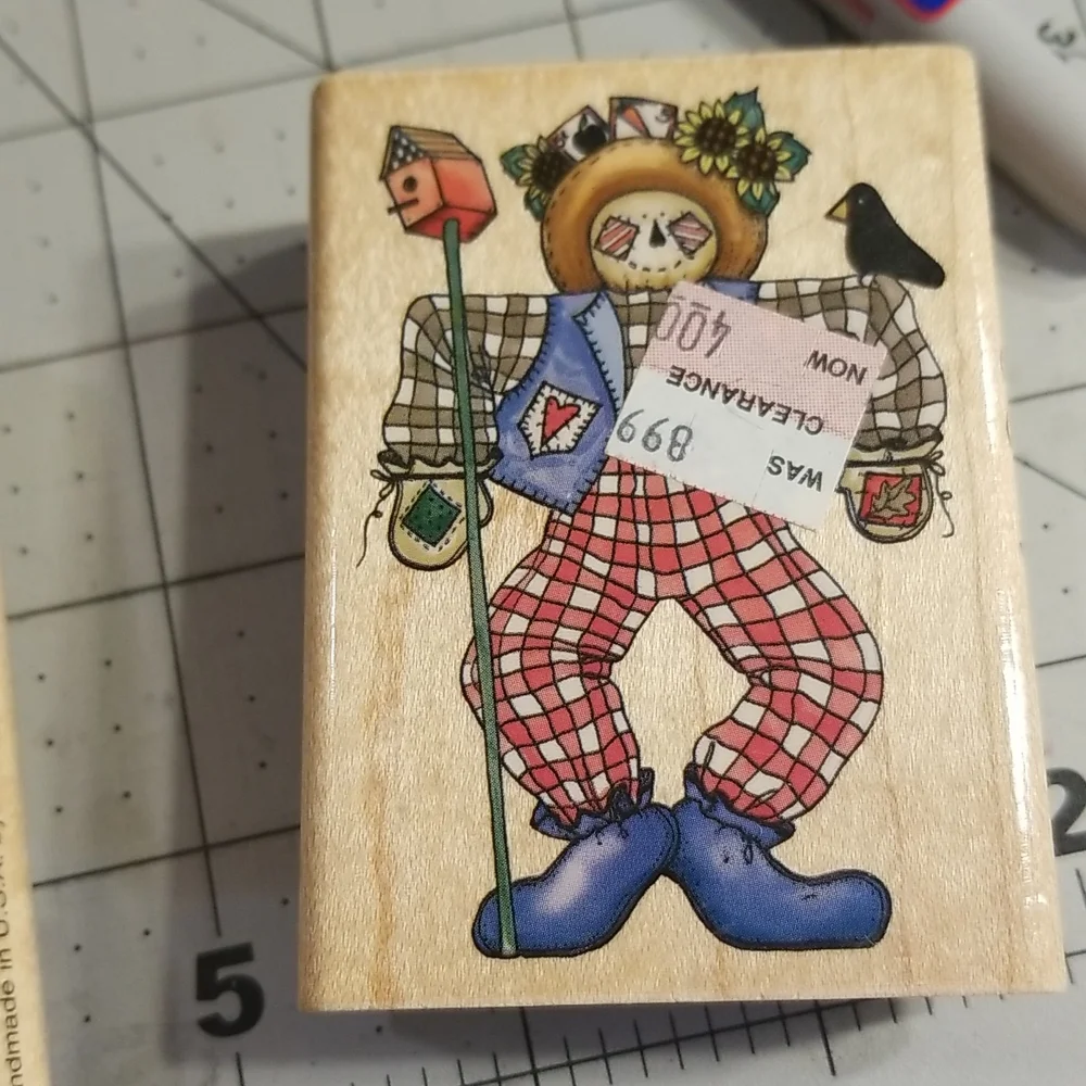 Alma Lynne rubber stamps. Boy scarecrow, girl scarecrow and angel bear. - Picture 4 of 7